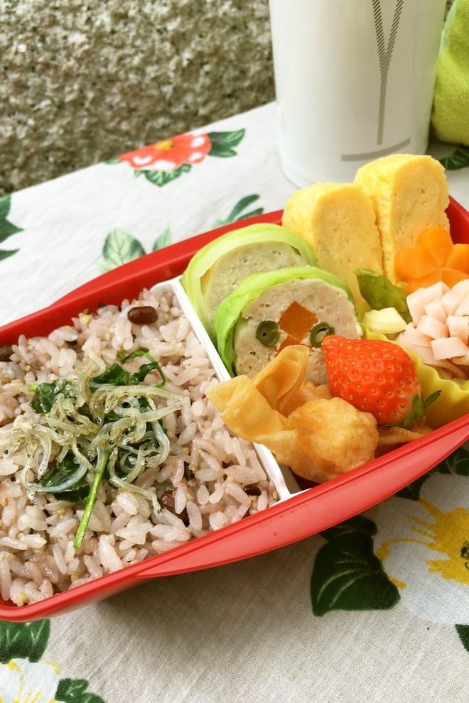 【月薪娇妻】料理食谱 11：虾泥糖果春卷