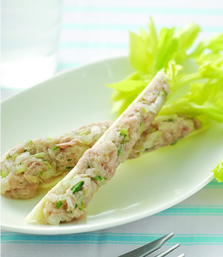 食谱:凉拌西芹鲔鱼