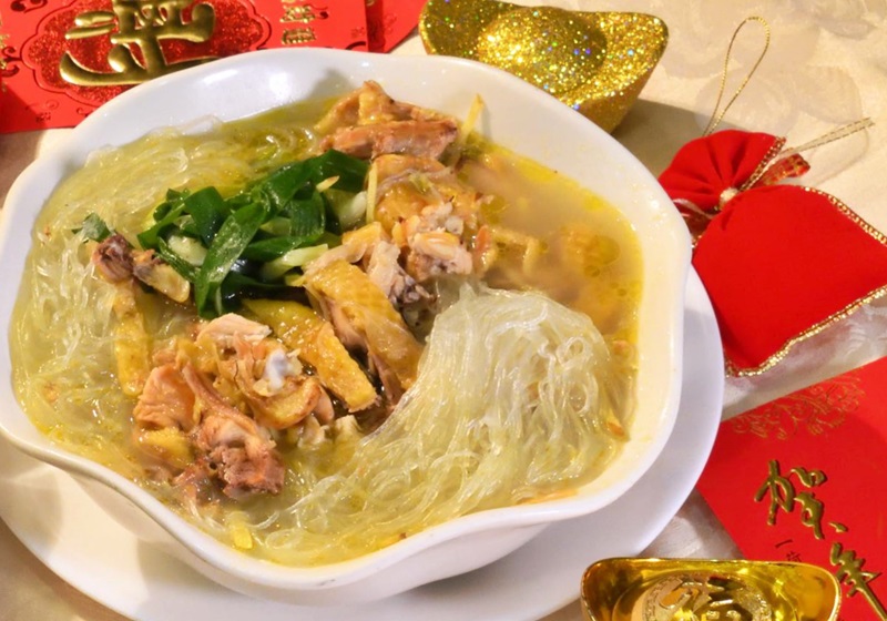 大葱冬粉鸡肉汤 (影片)