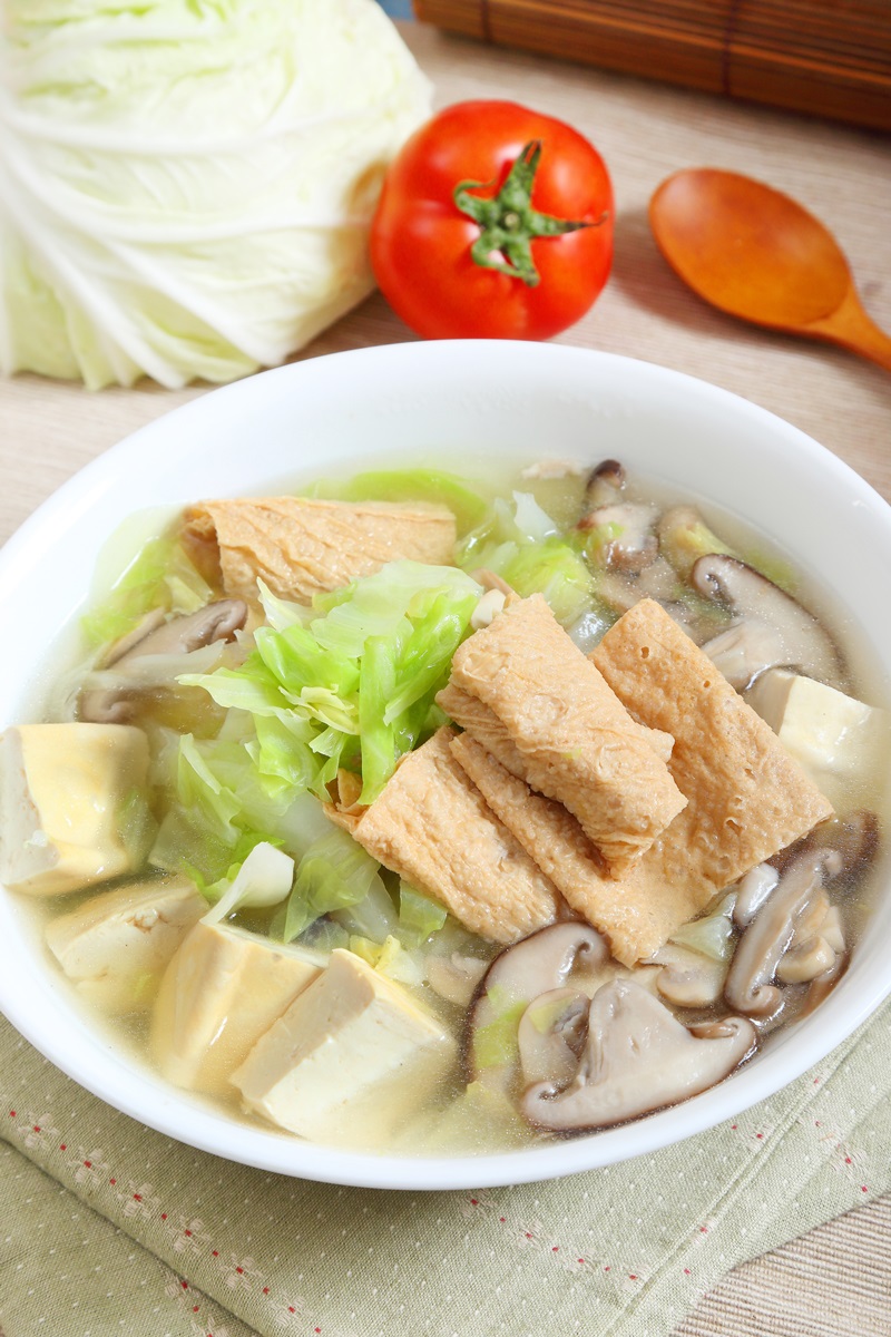 高丽菜腐皮菇菇汤