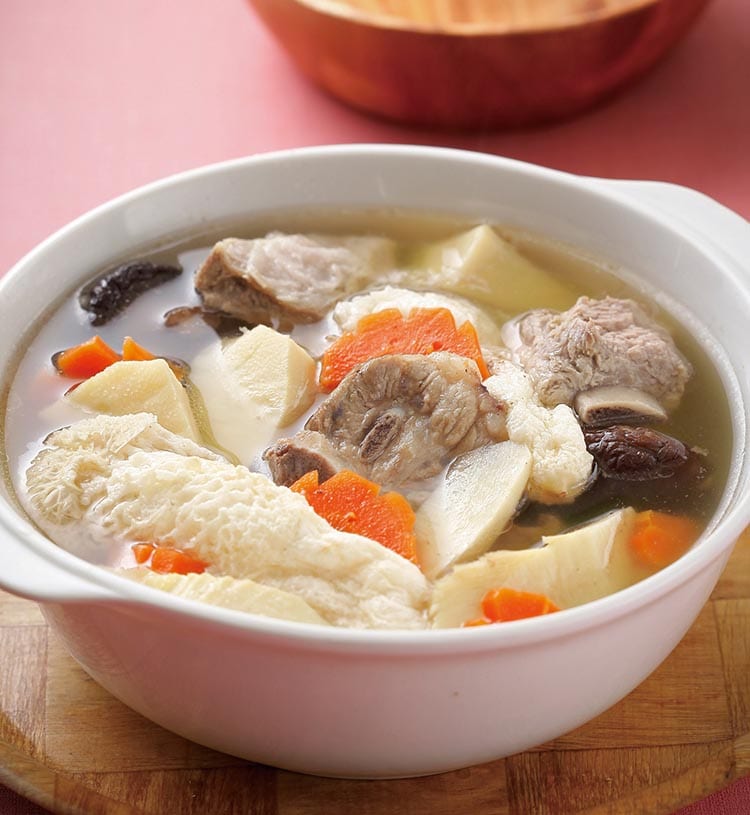 食谱:竹笙冬笋排骨汤