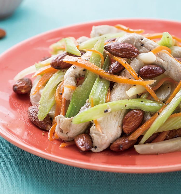 食谱:杏仁粒炒西芹鸡条