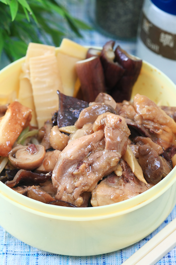 黑木耳蒸鸡腿