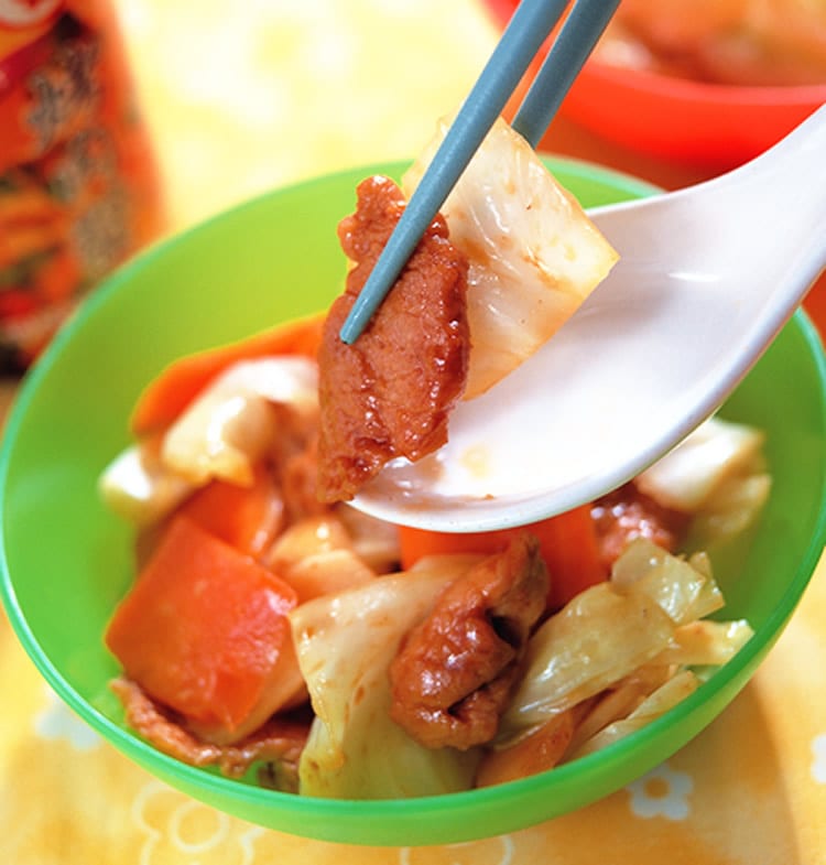 食谱:辣炒高丽菜肉片