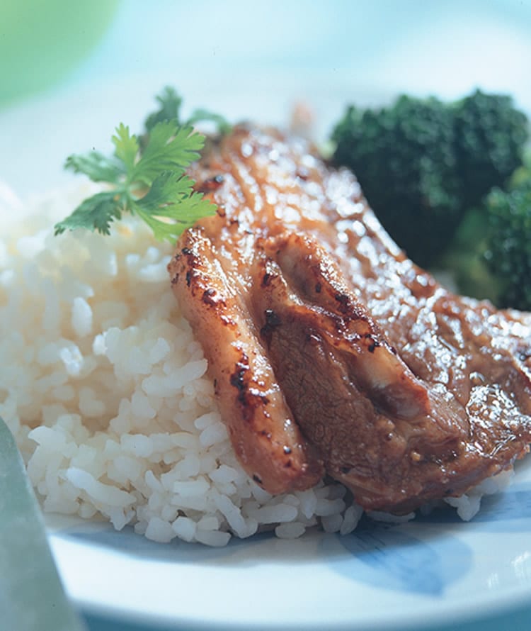 食谱:蒜味羊排烤肉饭