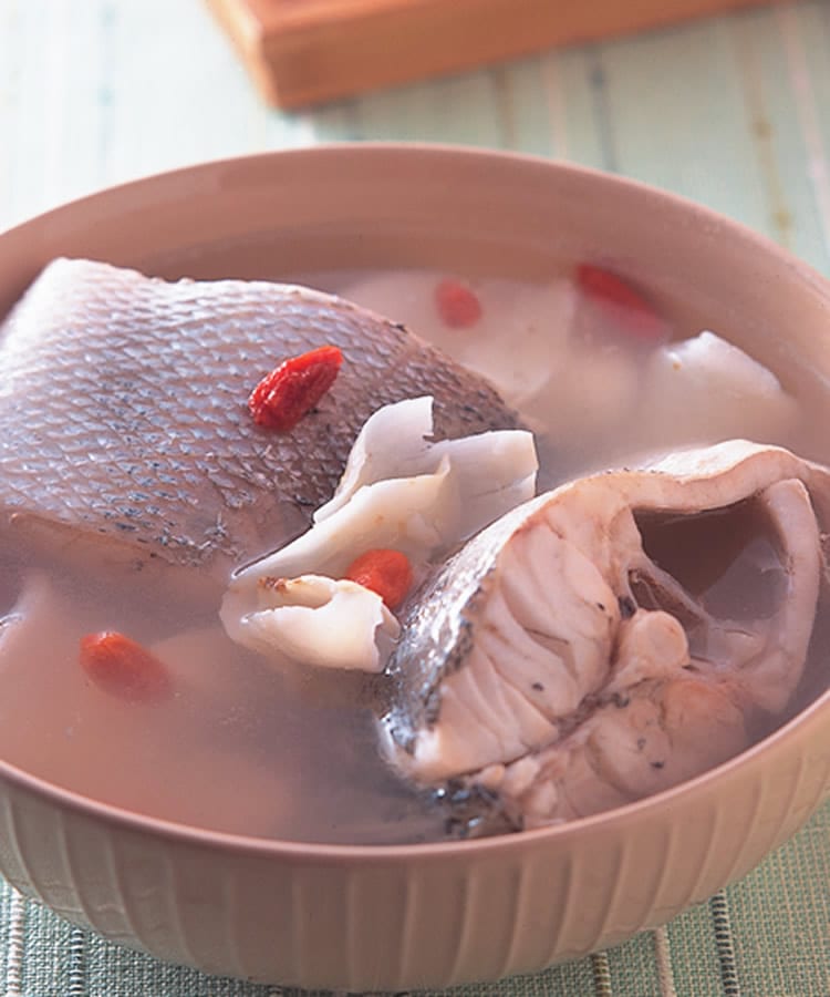 食谱:百合淮山鲈鱼汤