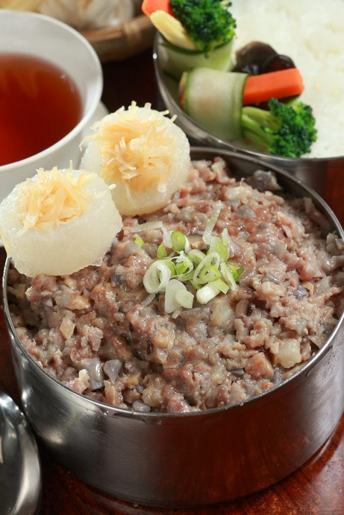 莲藕香菇蒸肉饼