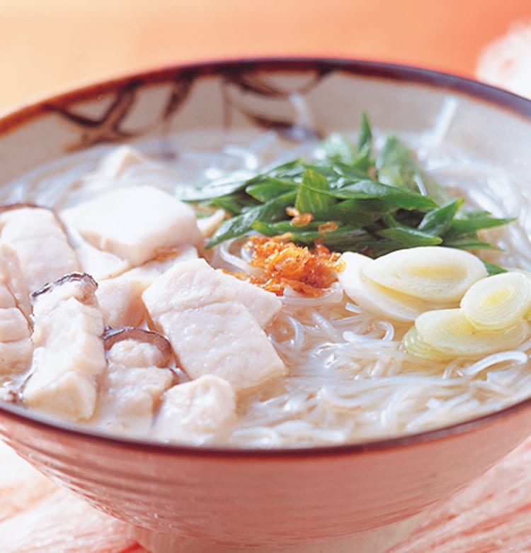 食谱:旗鱼米粉汤