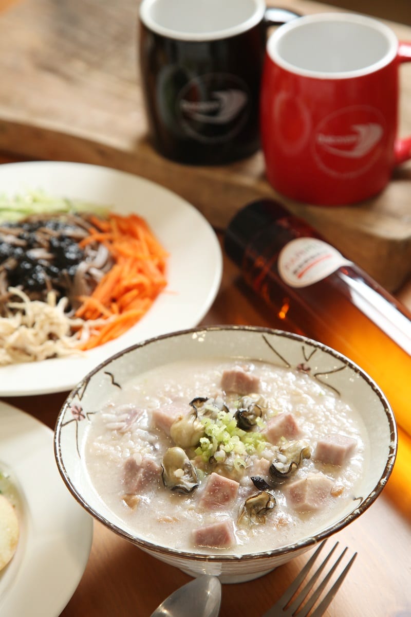 健身食谱 · 古早味芋头咸粥 (影片)