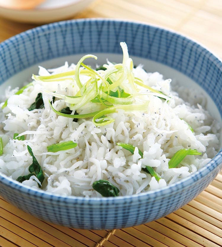 食谱:魩仔鱼菠菜泡饭