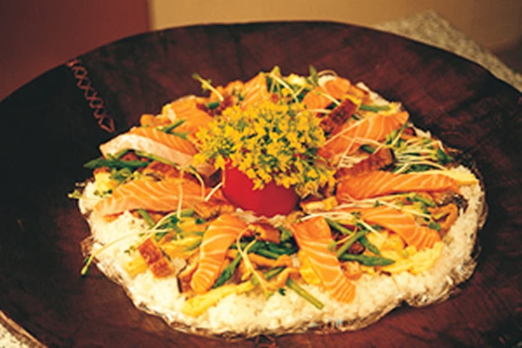 食谱:生鲑花散寿司