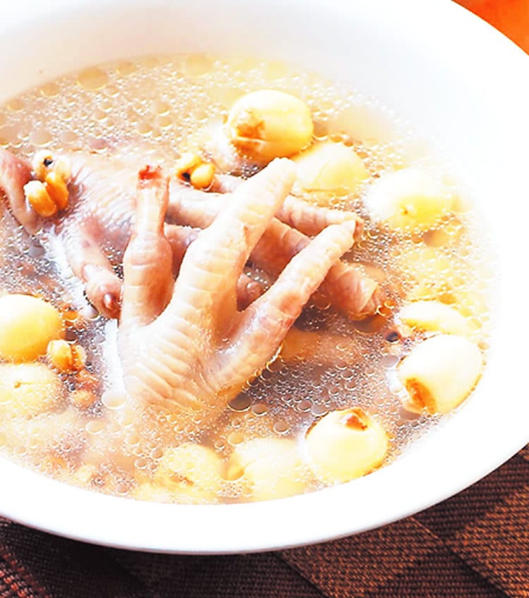 食谱:薏仁鸡脚汤