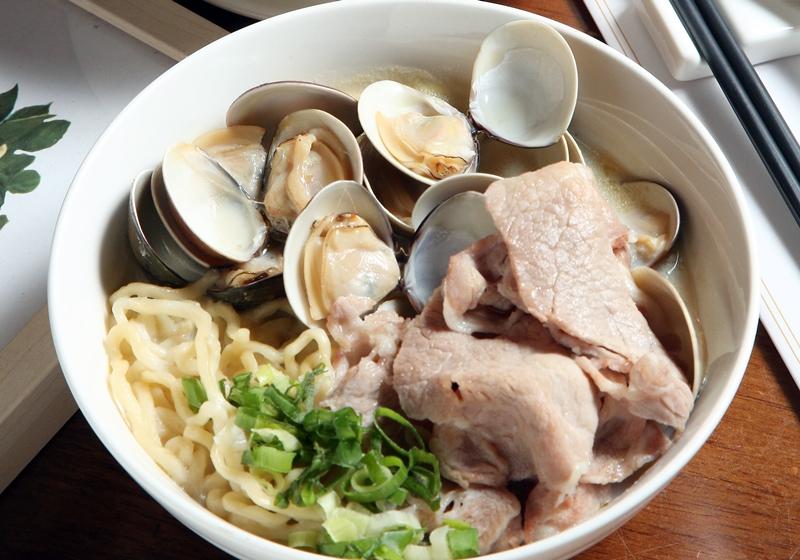 豆浆蛤蜊猪肉拉面 (影音)