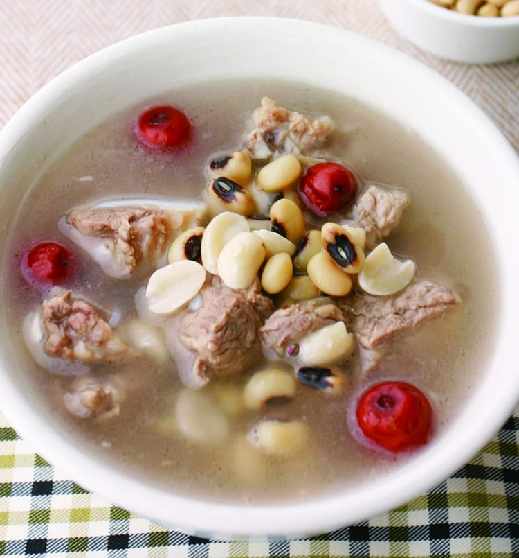 食谱:花生米豆排骨汤