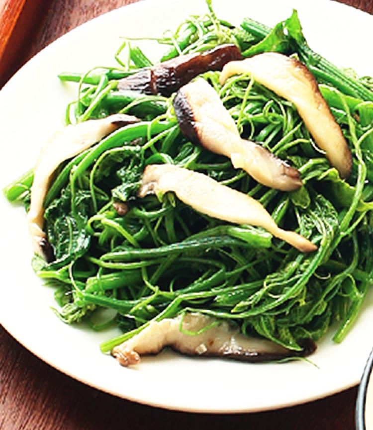 食谱:鲜菇炒龙须菜