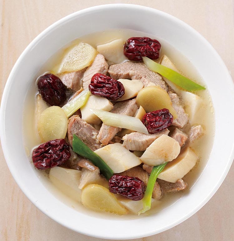 食谱:麻油杏鲍菇炖霜降猪