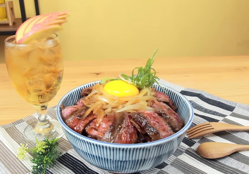 酱香牛排丼 (影音)