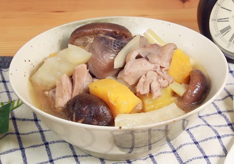 电锅版「凤梨苦瓜鸡汤」２招减少苦味让汤头更甘甜